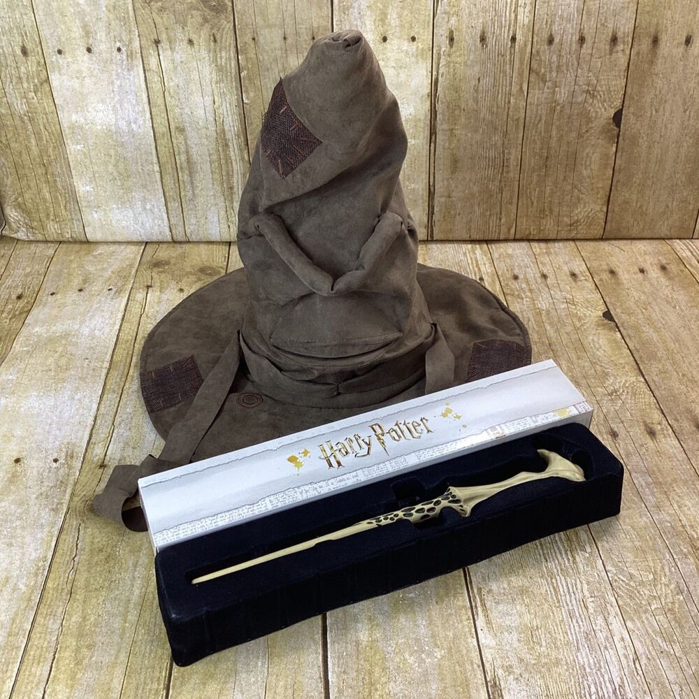 Harry Potter Animated Sorting Hat & Lord Voldemort Wand Set WB Wizarding World